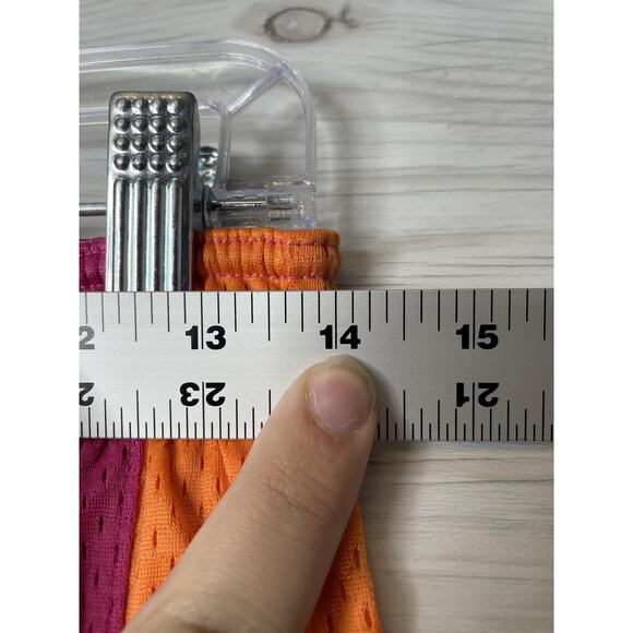 Under Armour Shorts Womens Small Pink Orange HeatGear Mesh Running Athletic - Picture 2 of 9